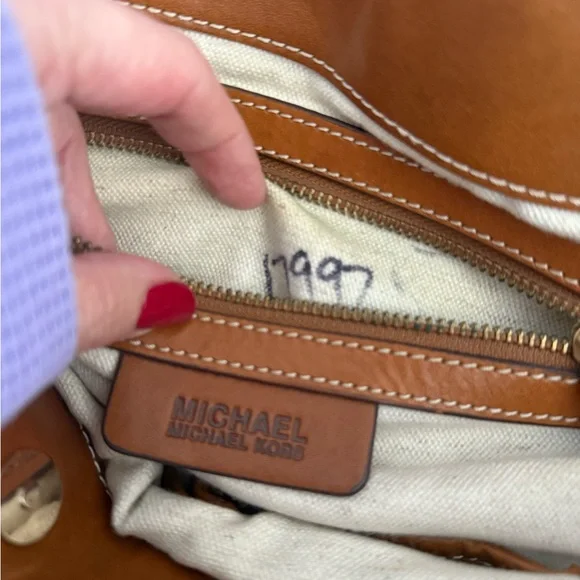 Michael Kors Woven Tan and Brown Shoulder Bag - Picture 12 of 15